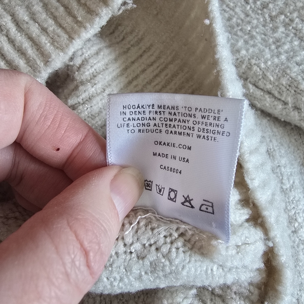 Okakie Textured Knit Relaxed Fit Sweater Size Small - Picture 13 of 13